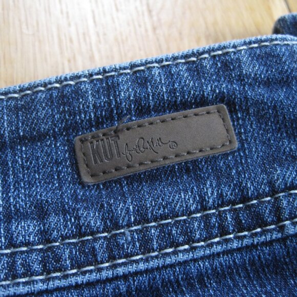 Kut from the Kloth Cameron Straight Leg Jeans Size 10 Medium Wash Denim Cotton - Picture 5 of 9